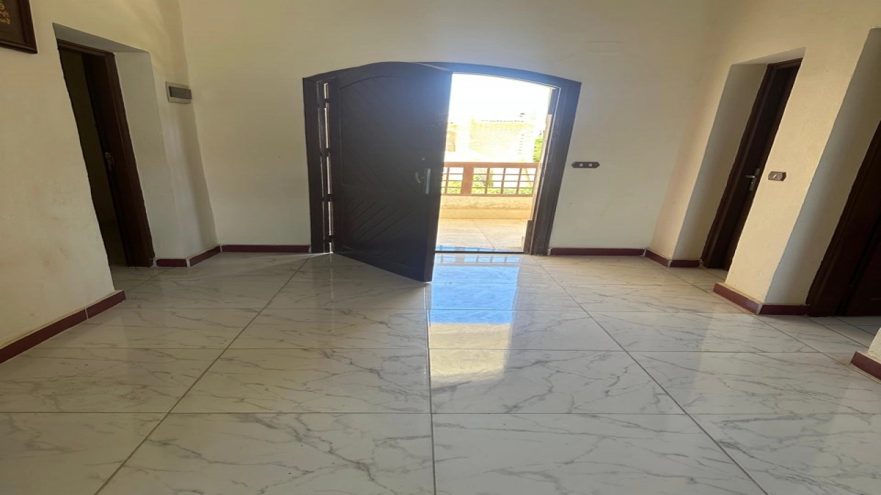 شاليه للبيع في مارينا 4 مكون من 3 غرف