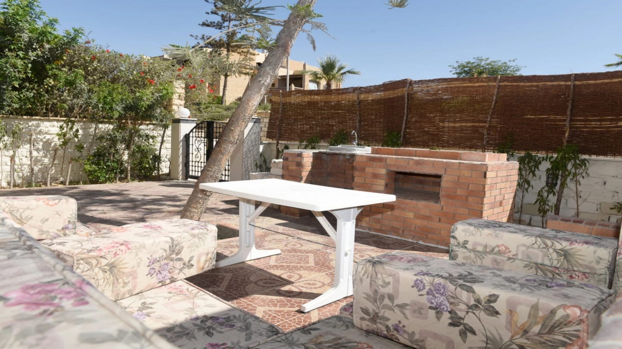 فيلا للايجارفى مارينا 2(الساحل الشمالى)