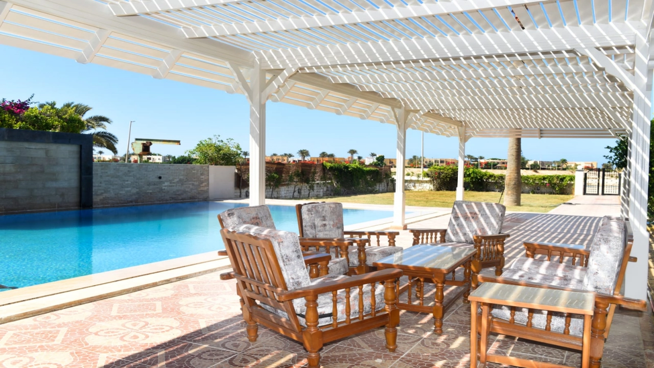 فيلا للايجارفى مارينا 2(الساحل الشمالى)