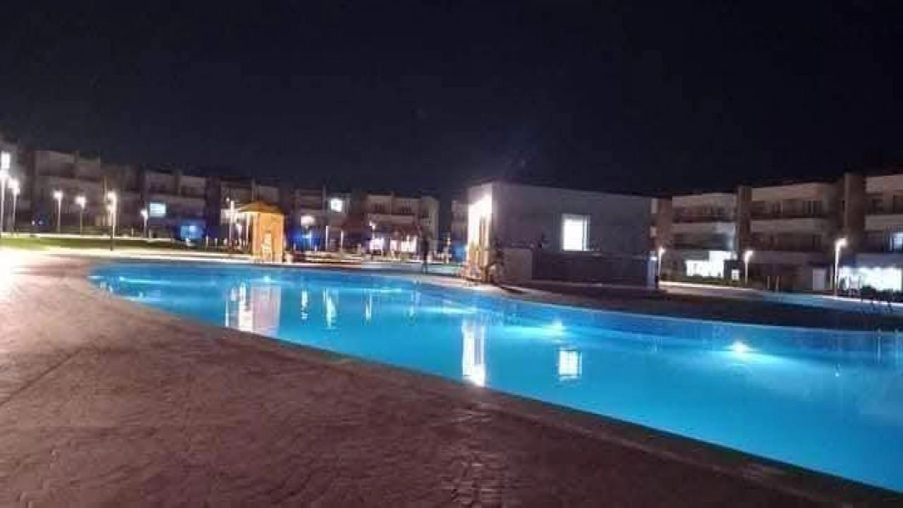 شاليه للايجار ارضي بجنينه في قرية بلومار السخنه