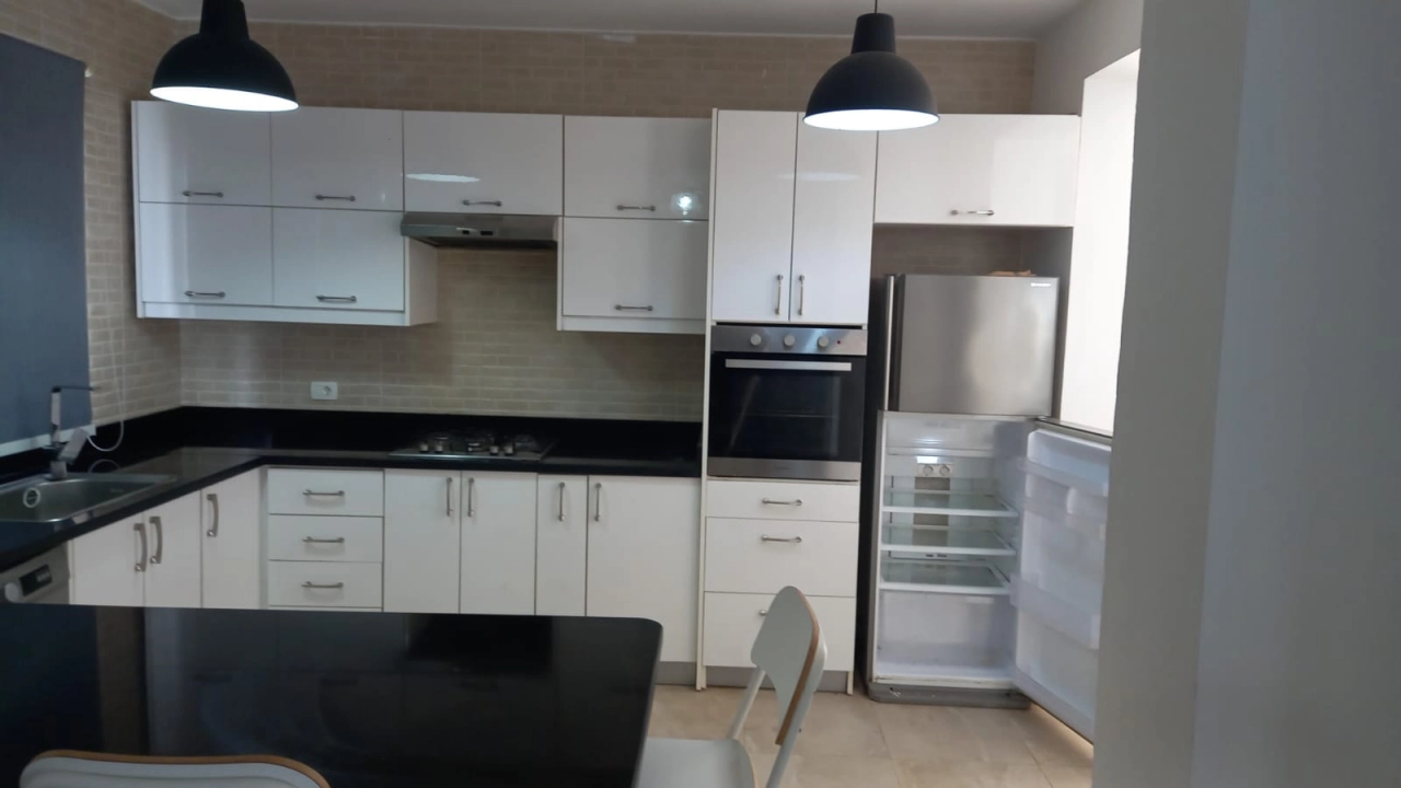 فيلا للايجار فى ماوتن فيو 4 غرف