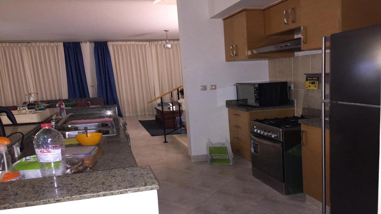 فيلا للايجار في مراسي فيرونا 3 غرف