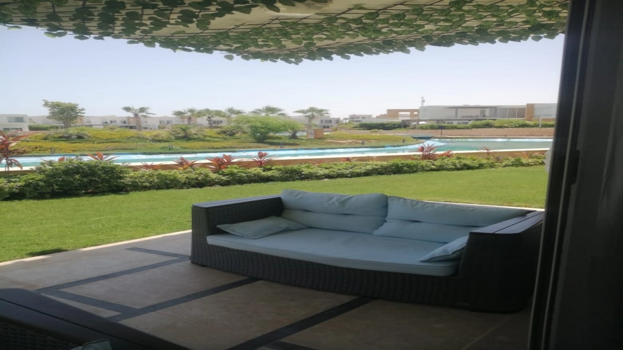 فيلا للإيجار في قرية سيشل الساحل الشمالي 5 غرف نوم