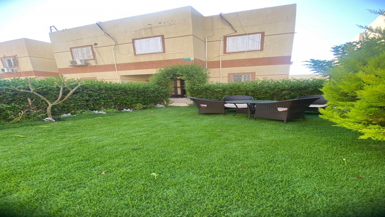 شاليه للايجار ارضي بجنينه في مارسيليا بيتش 2 3 غرف