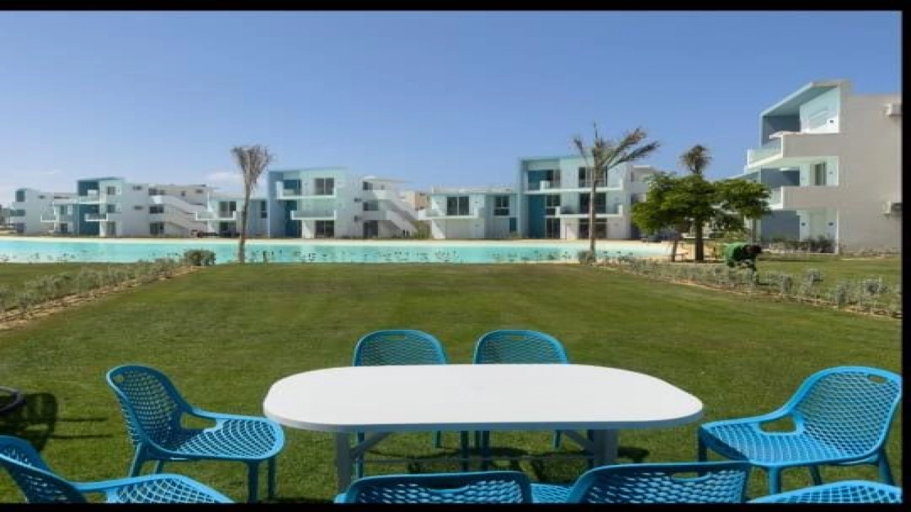 شالية في قرية فوكا باي ارضي بجاردن 3 غرف