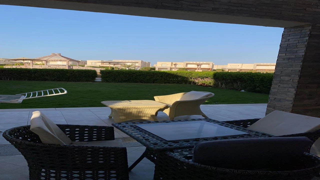 توين هاوس للايجار في امواج 5غرف