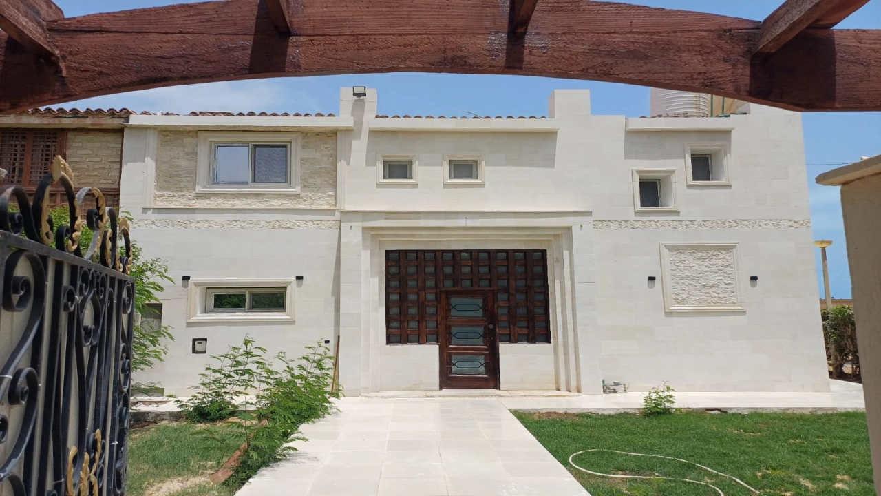 فيلا للايجار في مارينا 4 غرف