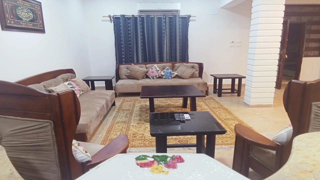 فيلا للايجار في مارينا 4 غرف