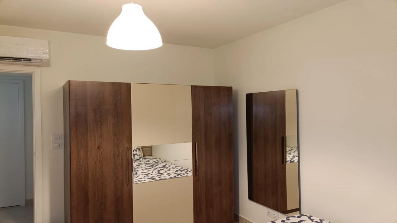 شالية للايجار في مراسي ليا غرفتين