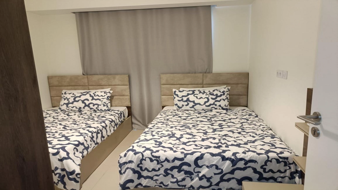 شالية للايجار في مراسي ليا غرفتين