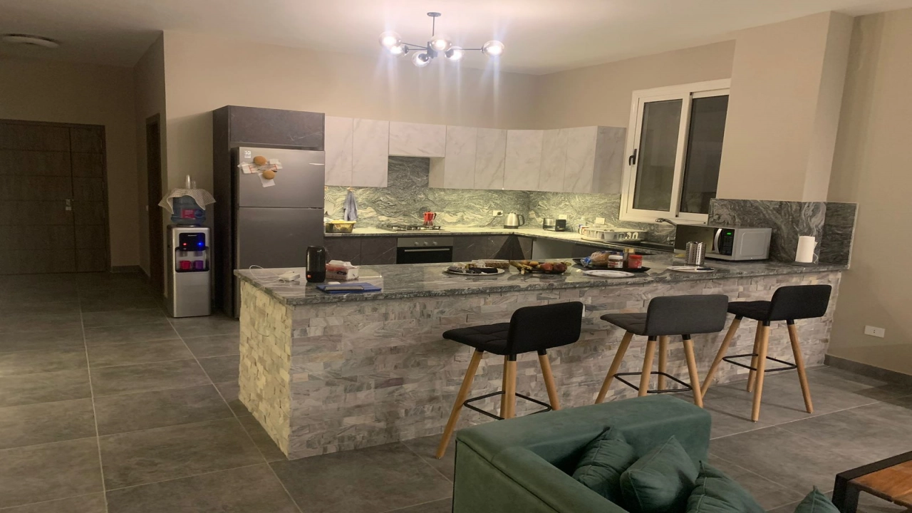 شاليه للايجار في سيشل ارضي 3غرف