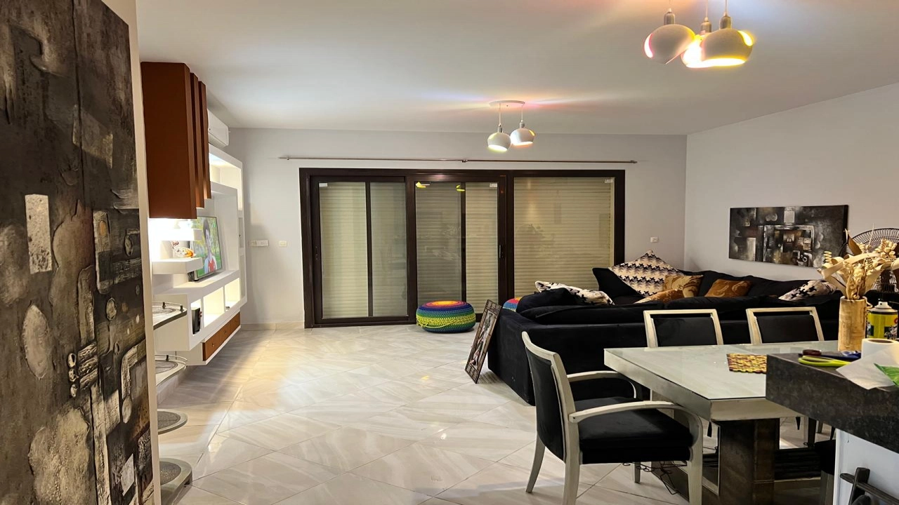 شاليه للايجار في مراسي بلانكا 2 غرفه