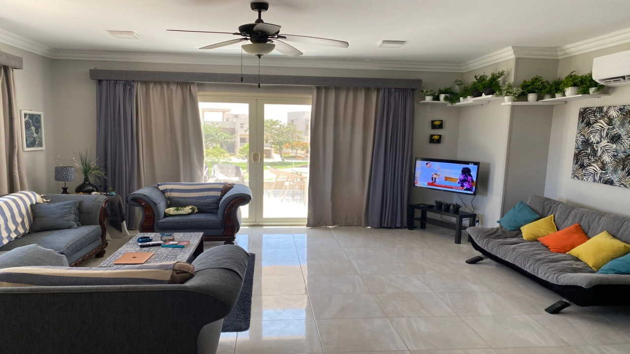 سنيور شاليه للايجار في هاسيندا باي 4 غرف