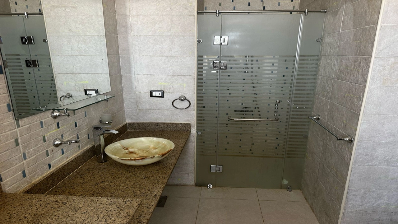 سنيور شاليه للايجار في هاسيندا باي 4غرف