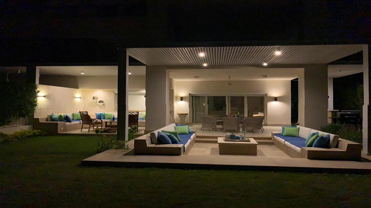 شاليه للايجار ارضي بجاردن 3 غرف في هاسيندا باي