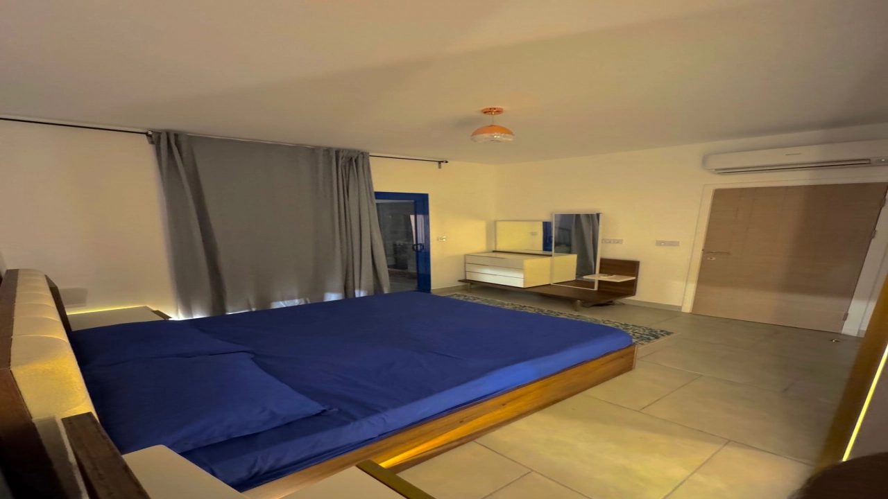 شاليه للايجار في مراسي جريك غرفه