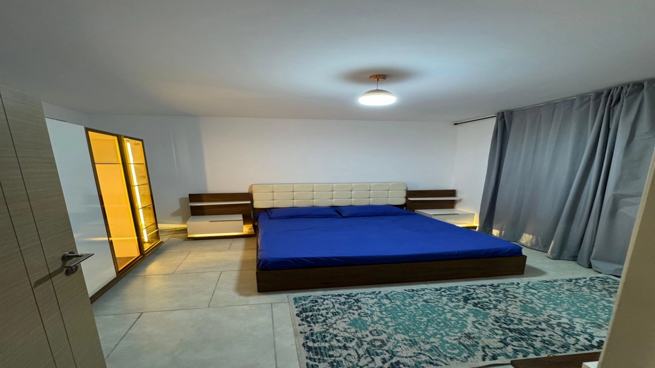 شاليه للايجار في مراسي جريك غرفه