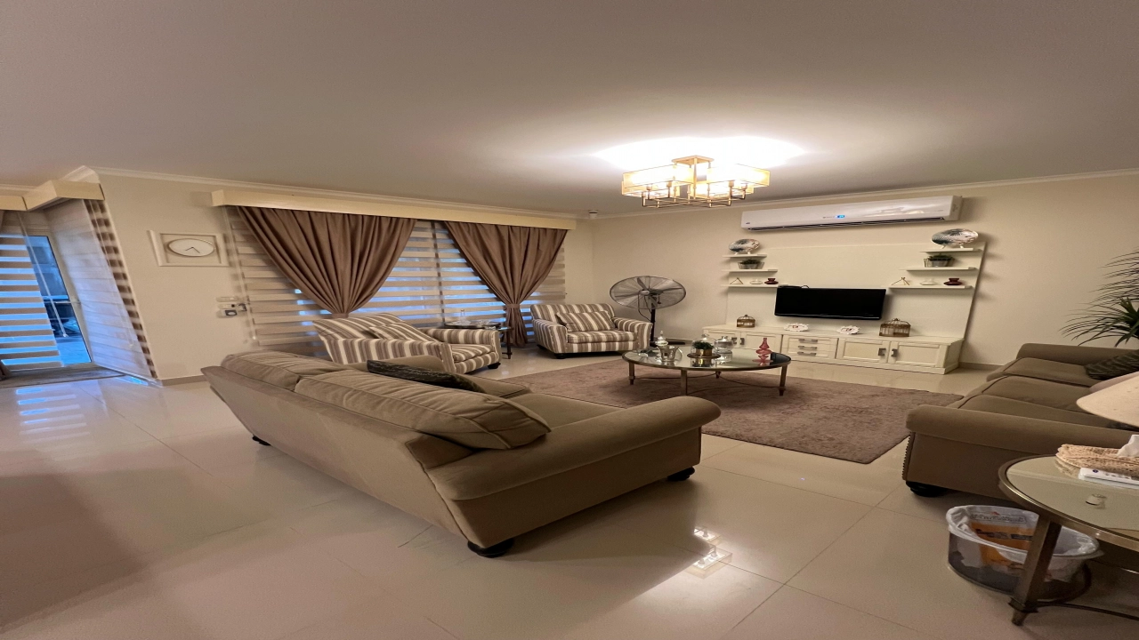 جنيور شاليه للبيع في هاسيندا باي ارضي 3غرف