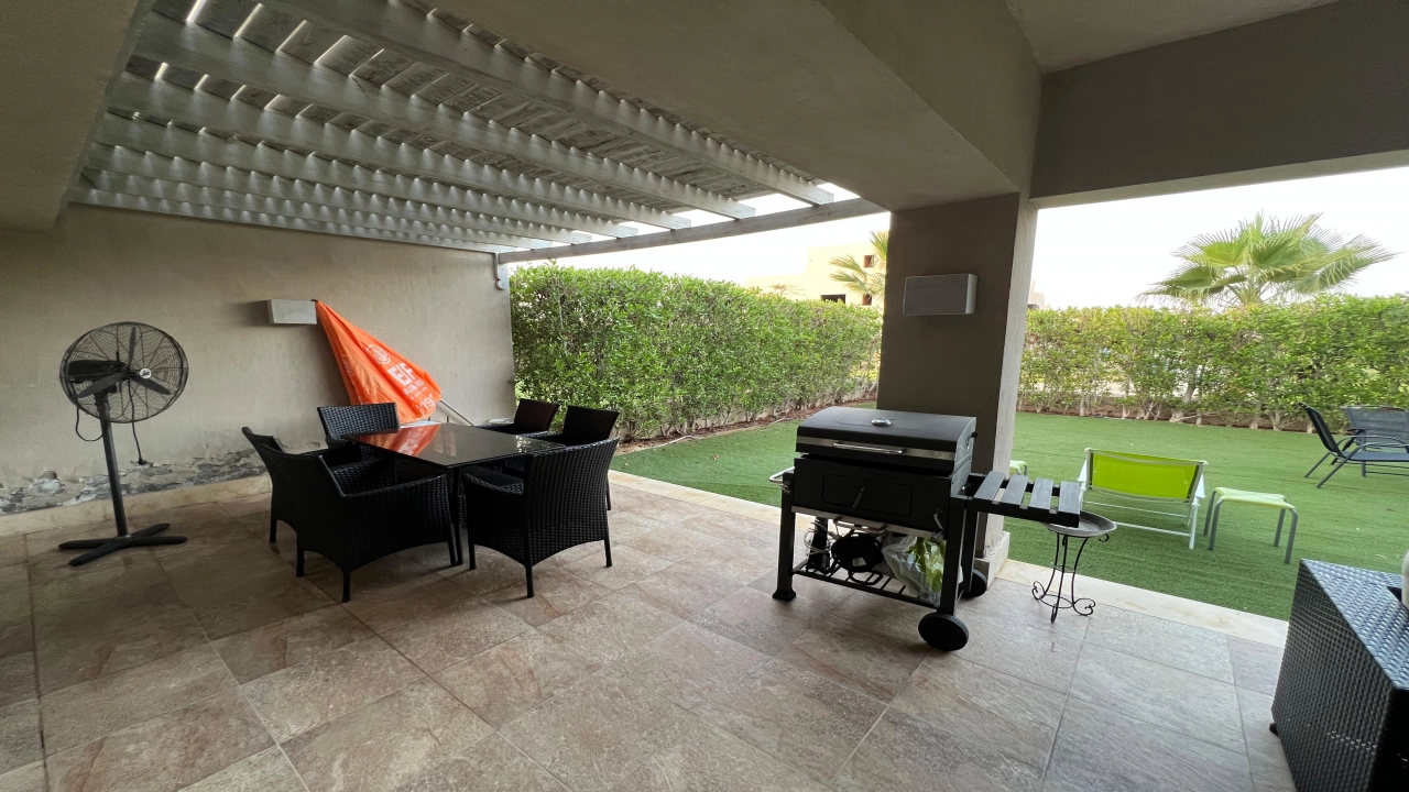 جنيور شاليه للبيع في هاسيندا باي ارضي 3غرف