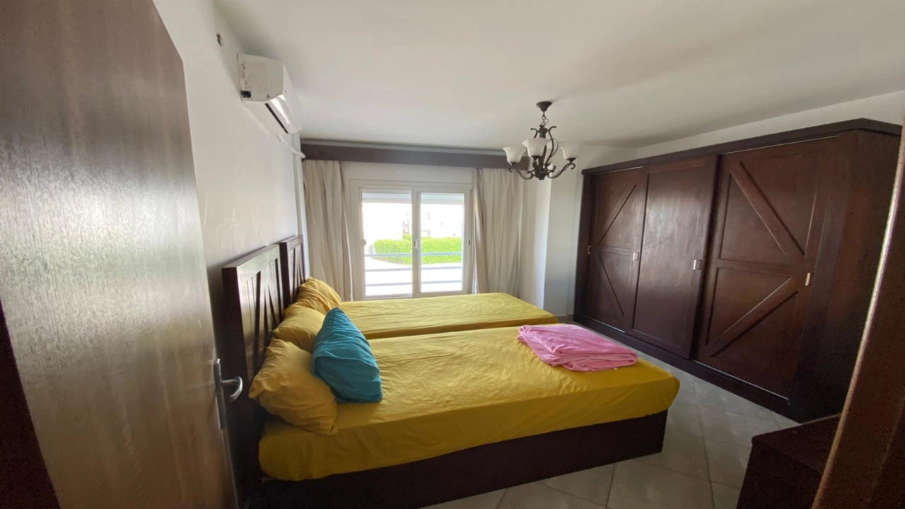 توين هاوس للايجار في امواج 5غرف