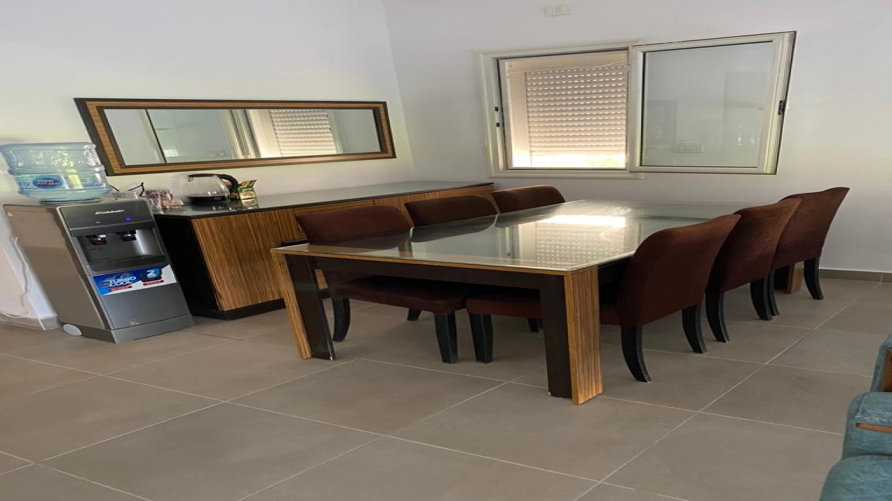 للبيع دوبلكس 3 غرف ارضي واول  قرية أمواج