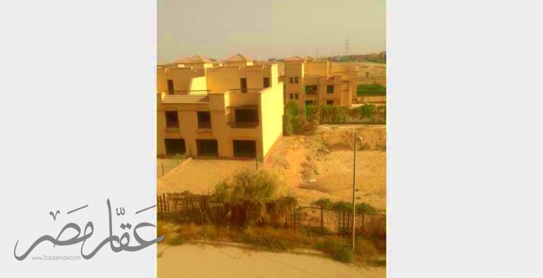 شقه للتمليك دور ثاني 117 م بكمبوند حي الاشجار