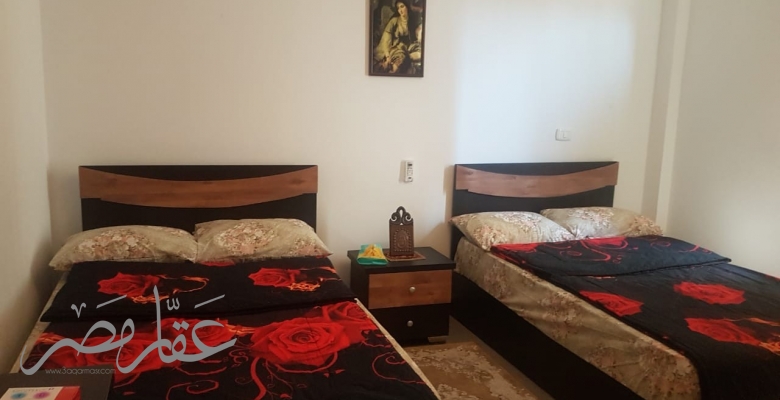 شاليه بجنينة وحمام سباحة بموقع متميز جدا بامواج سيدى عبد الرحمن