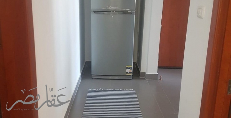 شاليه بجنينة وحمام سباحة بموقع متميز جدا بامواج سيدى عبد الرحمن