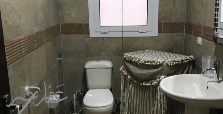 توين هاوس يطل على فيو حدائق واشجار بارقى مناطق التجمع الخامس