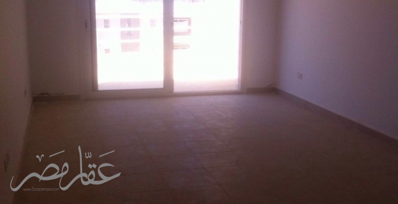 شاليه بفيو البحر وحمام السباحة بأمواج سيدى عبد الرحمن