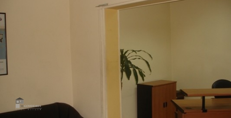 Unfurnished Apartment for rent 300.00 M2 in Giza, Agouza