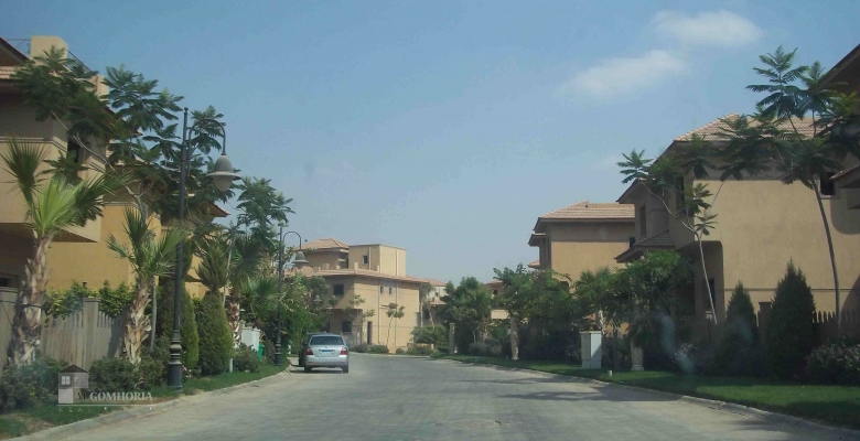 Furnished Twin House for rent 355.00 M2 in Cairo, Tagamoa El Khames