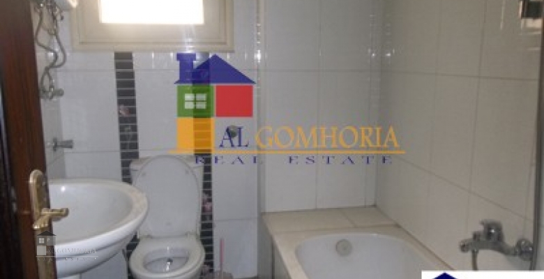 Unfurnished Apartment for rent 900.00 M2 in Cairo, Tagamoa El Khames