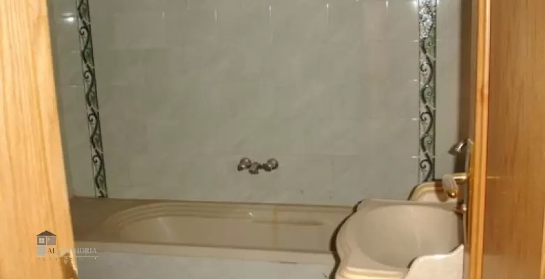 Unfurnished Apartment for rent 180.00 M2 in Giza, Mohandeseen