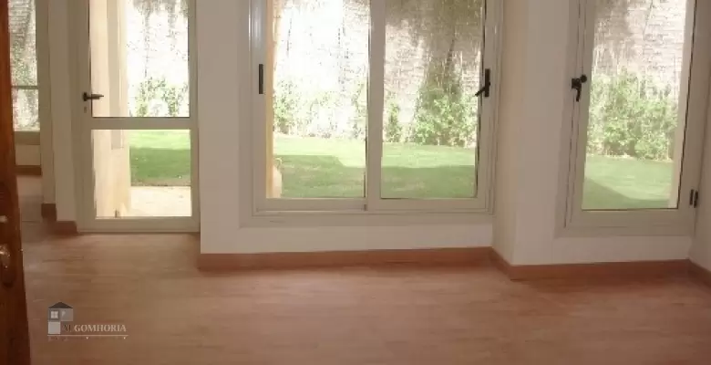 Unfurnished Ground Floor for rent 220.00 M2 in Cairo, Maadi