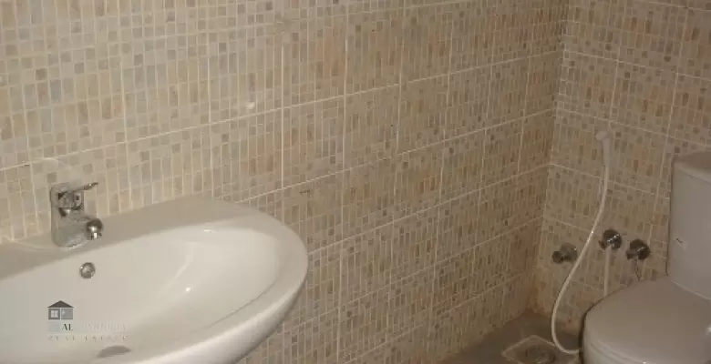 Unfurnished Ground Floor for rent 220.00 M2 in Cairo, Maadi