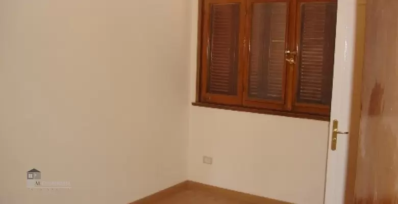 Unfurnished Ground Floor for rent 220.00 M2 in Cairo, Maadi