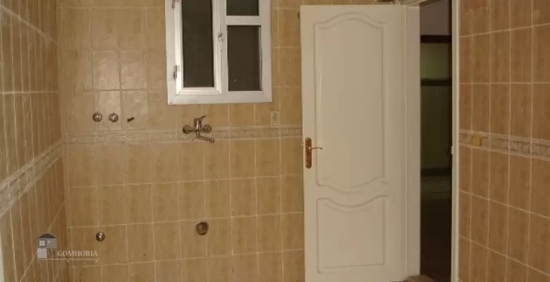 Unfurnished Apartment for rent 340.00 M2 in Cairo, Maadi