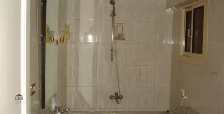 Unfurnished Apartment for rent 270.00 M2 in Cairo, Maadi