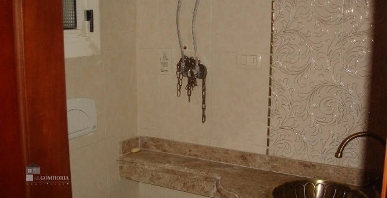 Unfurnished Apartment for rent 250.00 M2 in Cairo, Maadi