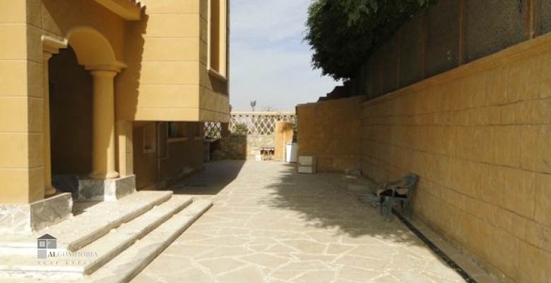 Unfurnished Villa for rent 900.00 M2 in Giza, 6th of october