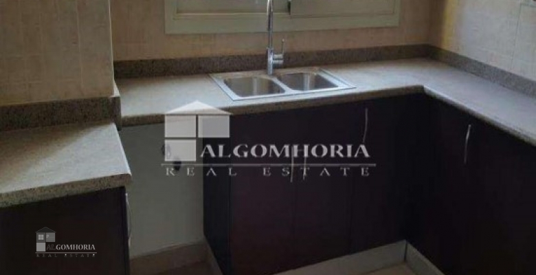 Unfurnished Apartment for rent 210.00 M2 in Cairo, El-Mokatam