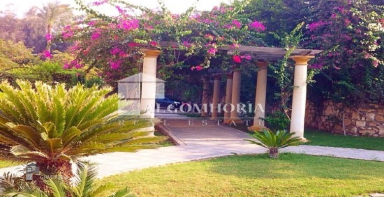 فيلا للايجار- كمبوند العزيزية