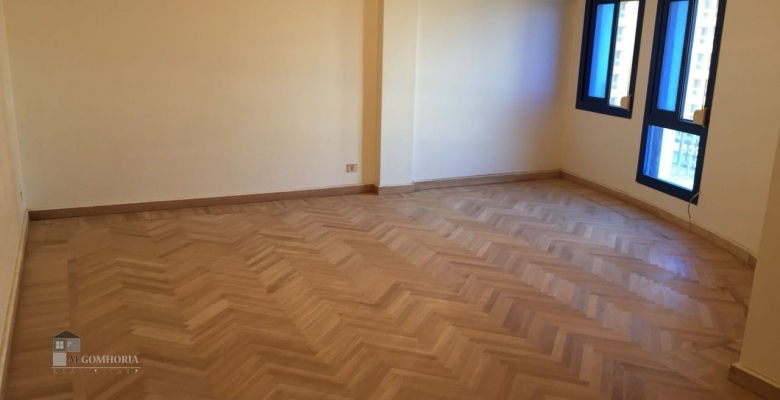 شقة بموقع متميز بمدينة نصر