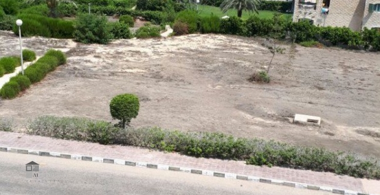 شاليه للبيع بموقع متميز بمارينا