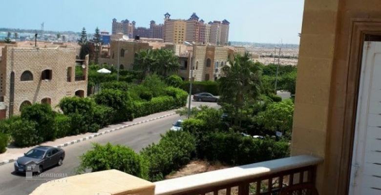 شاليه للبيع بموقع متميز بمارينا