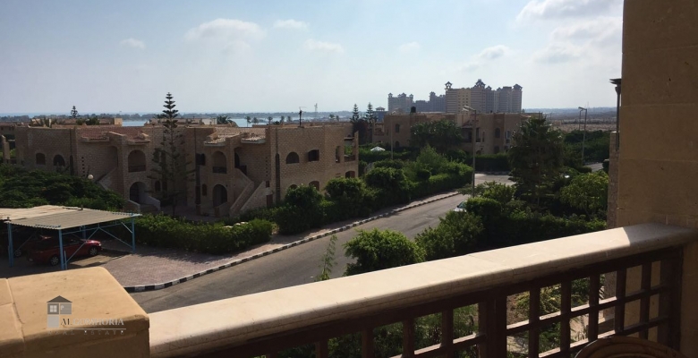 شاليه للبيع بموقع متميز بمارينا