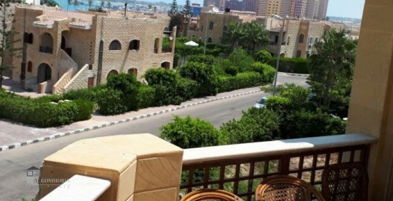 شاليه للبيع بموقع متميز بمارينا