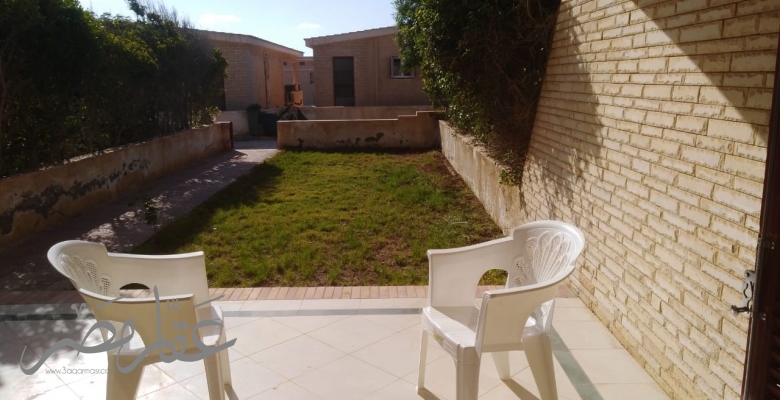 فيلا دورين ترى البحر وحمام السباحة وحديقة كبيرة للبيع بسعر مغرى