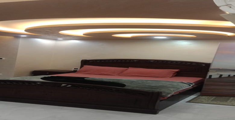 شقه للايجار بحي راقي بالعجوزه